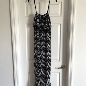 Black and White Maxi Dress 🖤